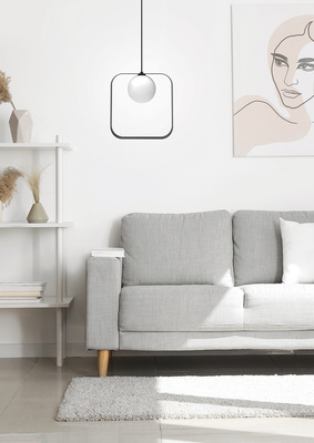 Lampa wisząca Tula kula w czarnej kwadratowej ramie do salonu 1xG9 metal